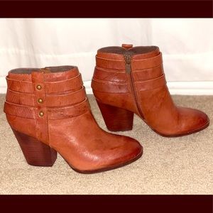 Brown Isola Levina Booties